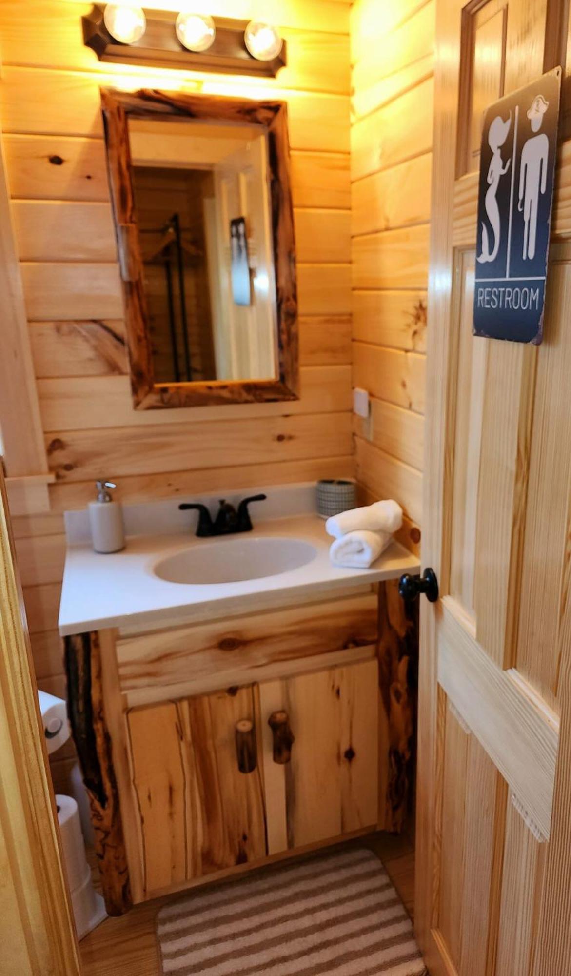 Water View Cabin Near North Topsail Beach Sneads Ferry Luaran gambar